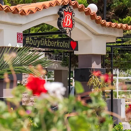 Hotell Buyuk Berk 4*