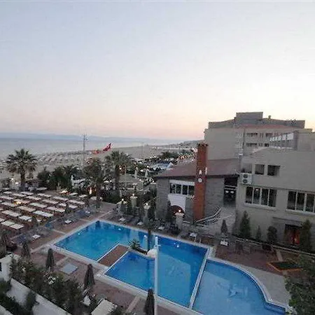 Buyuk Berk 4*
